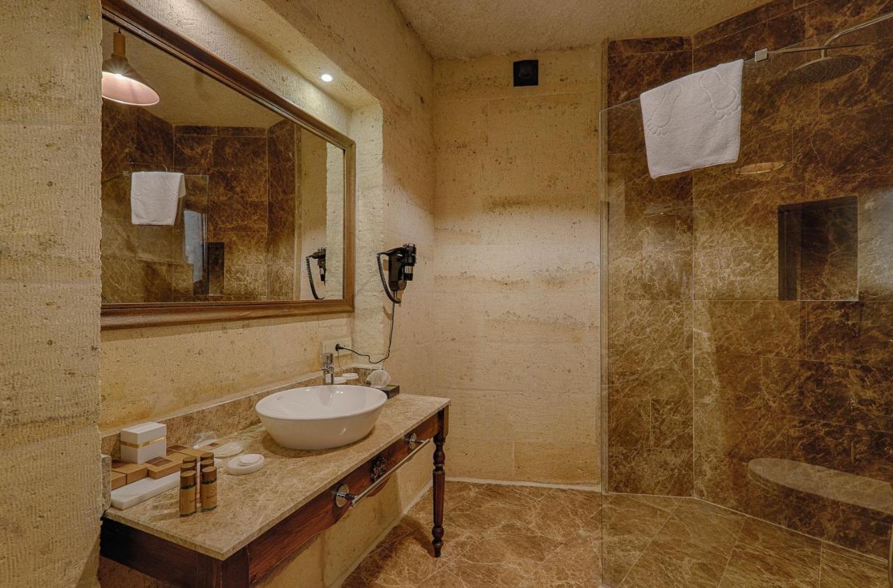 Solem Cave Suites 于尔居普 外观 照片