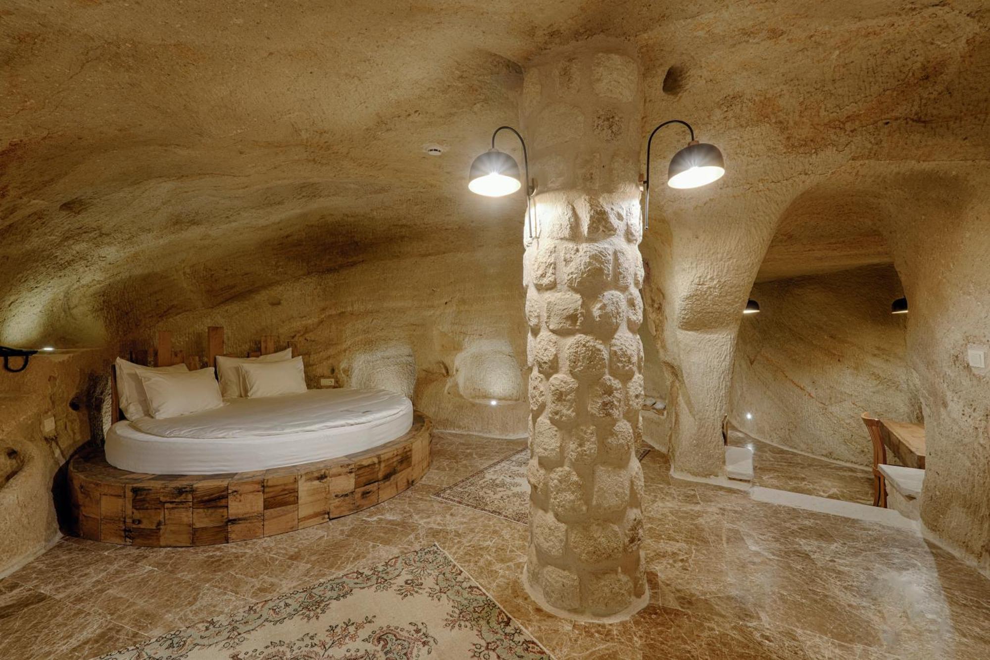 Solem Cave Suites 于尔居普 外观 照片