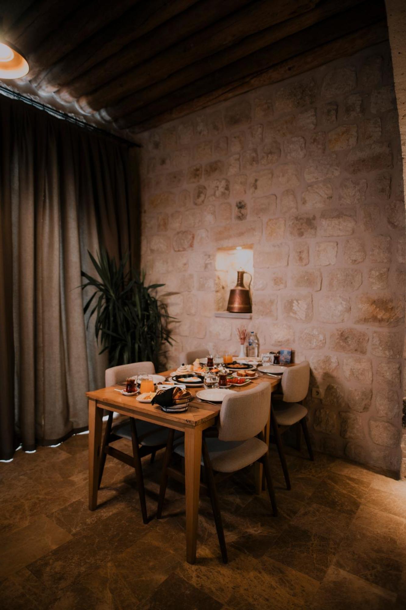 Solem Cave Suites 于尔居普 外观 照片