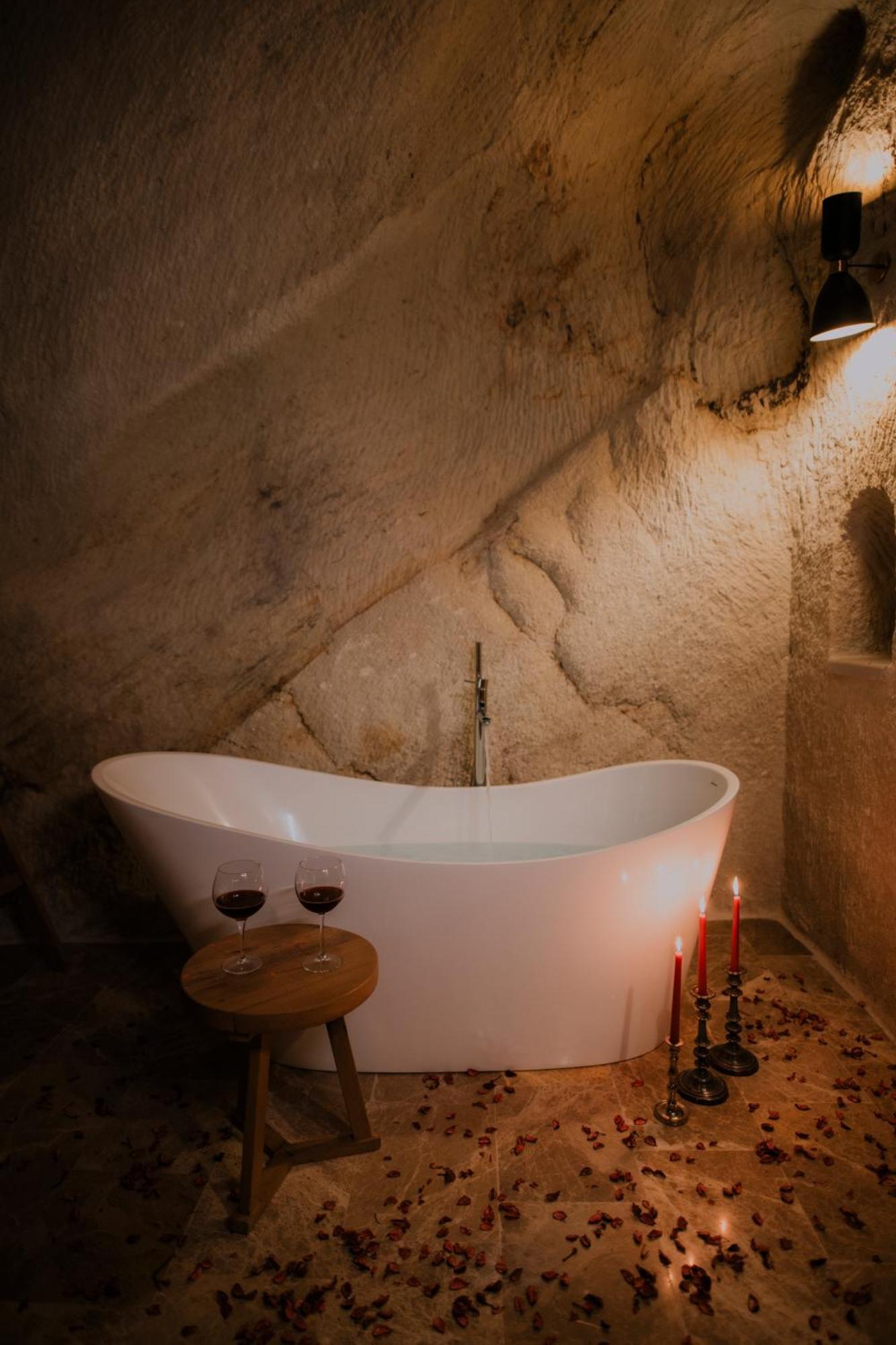 Solem Cave Suites 于尔居普 外观 照片